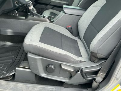 2022 Ford Bronco - Photo 12
