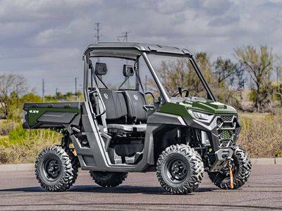 2026 BLP TITAN 500 — front three-quarter view