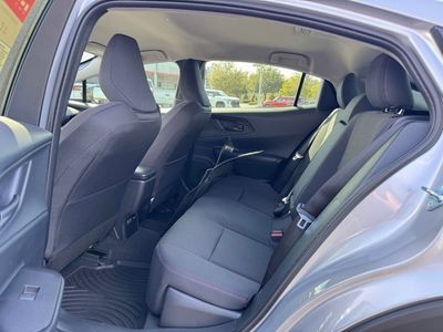 2026 Prius Plug-in Hybrid SE — photo 11 view