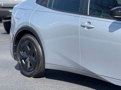 2026 Prius Plug-in Hybrid SE — engine compartment view