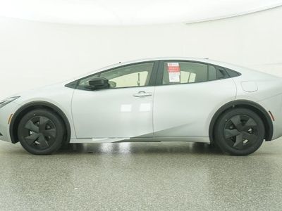 2026 Prius Plug-in Hybrid SE — photo 33 view