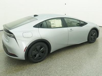 2026 Prius Plug-in Hybrid SE — photo 32 view