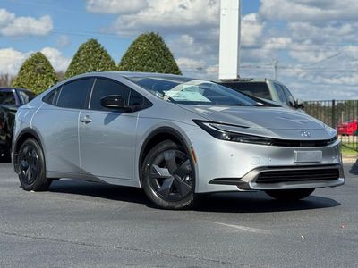 2026 Prius Plug-in Hybrid SE — side profile view