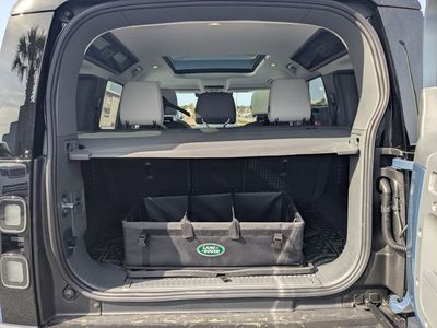 2026 Land Rover Defender 110 — photo 12 view
