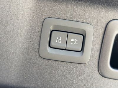 2026 Mazda CX-90 — photo 13 view