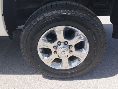 2024 Ram 2500 — photo 10 view