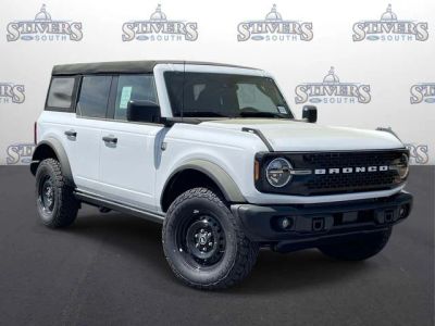 2026 Ford Bronco Big Bend in White — front three-quarter view