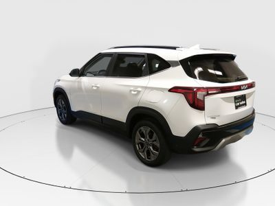 2024 Kia Seltos — detail view