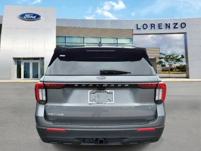 2026 Ford Explorer — detail view