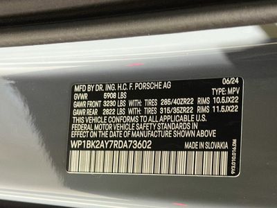 2024 Porsche Cayenne — photo 43 view