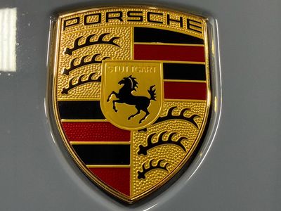 2024 Porsche Cayenne — photo 12 view