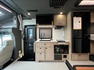 2027 Grand Design LINEAGE SERIES M — photo 7 view