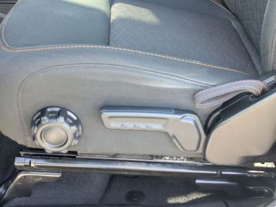 2022 Jeep Gladiator — photo 12 view
