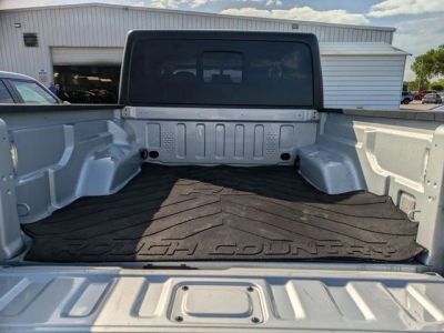 2022 Jeep Gladiator — photo 27 view