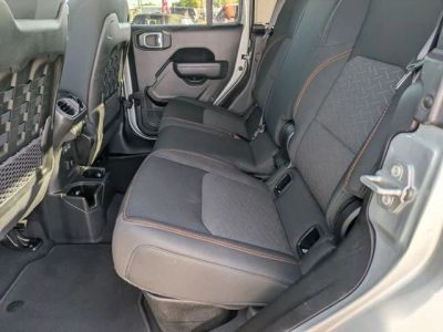 2022 Jeep Gladiator — photo 18 view