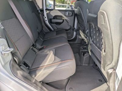2022 Jeep Gladiator — photo 19 view