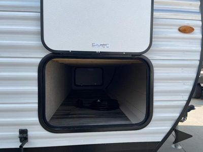 2025 Jayco Jay Flight SLX — photo 9 view