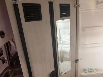 2026 Winnebago Solis — photo 39 view