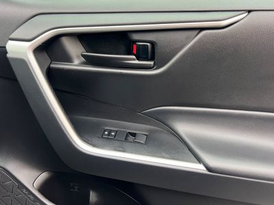 2024 Toyota RAV4 - Photo 19