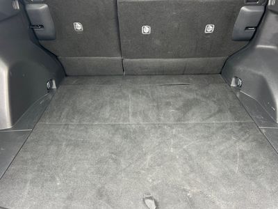 2024 Toyota RAV4 - Photo 16