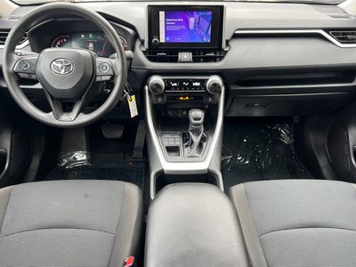 2024 Toyota RAV4 - Photo 3