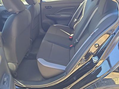 2025 Nissan Versa — photo 15 view