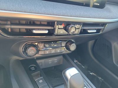 2026 Nissan Kicks — photo 17 view