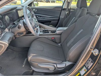 2023 Hyundai Elantra - Photo 10
