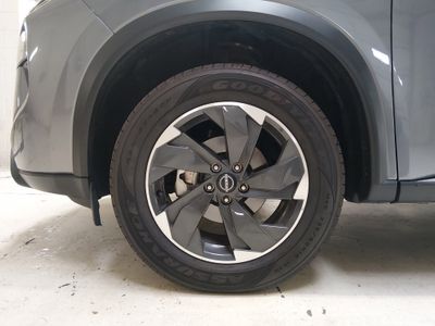 2024 Nissan Rogue — photo 10 view