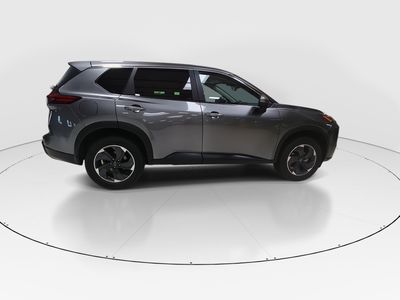 2024 Nissan Rogue — photo 8 view