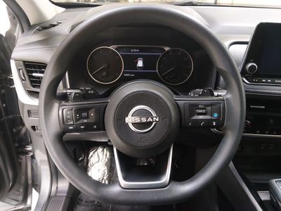 2024 Nissan Rogue — photo 12 view