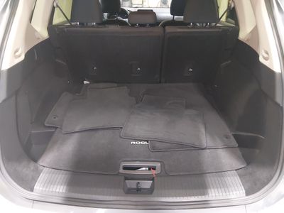 2024 Nissan Rogue — photo 11 view