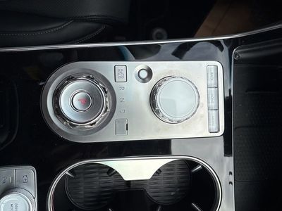 2025 Genesis GV80 2.5T Standard 8ST0AL9GW5A5 — front three-quarter view