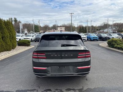2025 Genesis GV80 2.5T Standard — engine compartment view