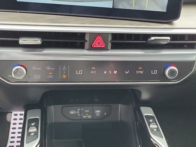 2025 Kia Sorento — photo 30 view