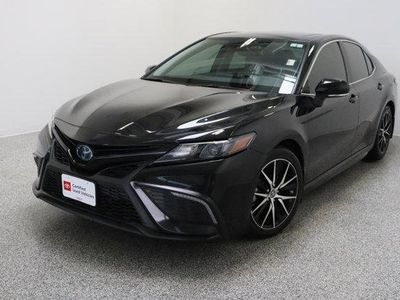 2024 Toyota Camry FWD - Photo 2