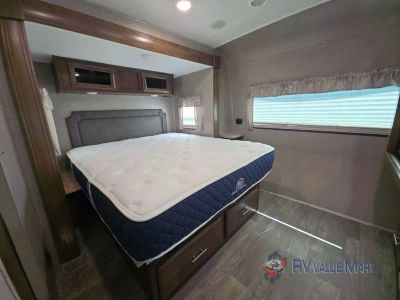 2019 Forest River RV Flagstaff Classic Super Lite — photo 25 view