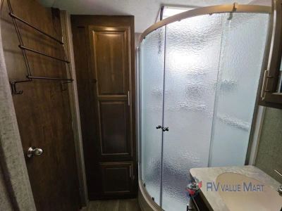 2019 Forest River RV Flagstaff Classic Super Lite — photo 29 view