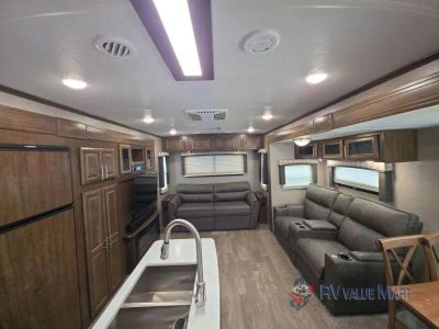 2019 Forest River RV Flagstaff Classic Super Lite — photo 14 view
