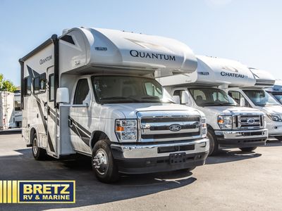 2025 Thor Motor Coach Quantum — front three-quarter view