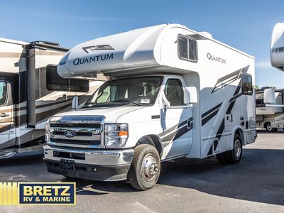 2025 Thor Motor Coach Quantum — rear three-quarter view