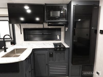 2026 Coachmen Apex X Series — photo 8 view