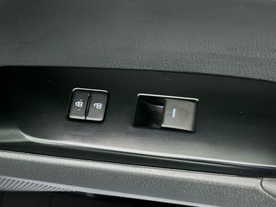 2025 Toyota Camry — photo 29 view