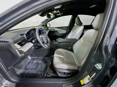 2025 Toyota Camry — photo 12 view