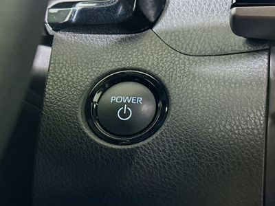2025 Toyota Camry — photo 20 view