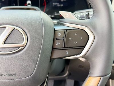 2026 Lexus RX — photo 40 view