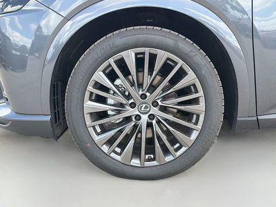 2026 Lexus RX — photo 43 view