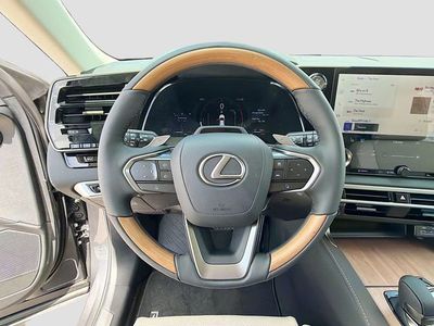 2026 Lexus RX — photo 41 view