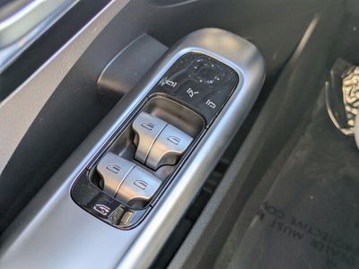 2026 Mercedes-Benz C-Class - Photo 28