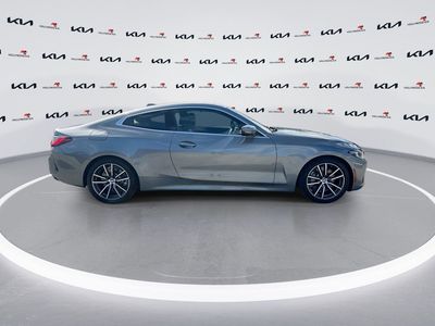 2025 BMW 4 Series — photo 9 view